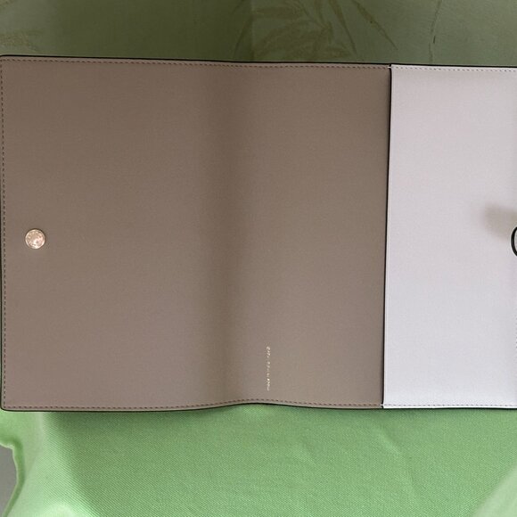 COACH NOTEBOOK + PENCIL CASE STRAWBERRY PRINT (SET):NWT STRAWBERRIES CAO44/CAP08 - Picture 5 of 16